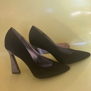 Rhinestone heel shoes